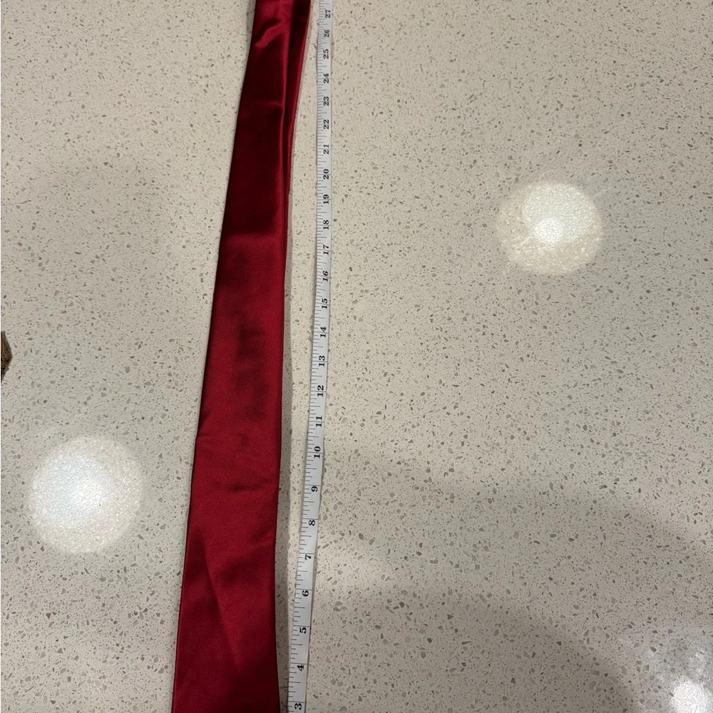 Joseph & Feiss Gold Men’s Standard Adult Elegant Red Polyester  Tie